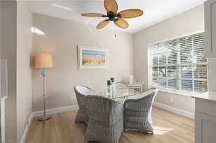 675 Wiggins Lake Dr, Naples, FL 34110 - Photo 10