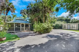 730 5th St NW, Naples, FL 34120 - Photo 30