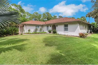 730 5th St NW, Naples, FL 34120 - Photo 4