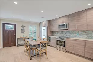 1070 6th St S, Naples, FL 34102 - Photo 14