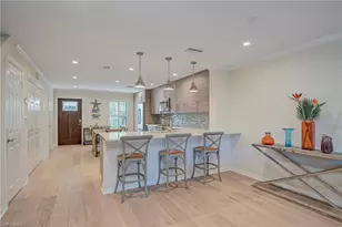 1070 6th St S, Naples, FL 34102 - Photo 22