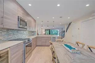 1070 6th St S, Naples, FL 34102 - Photo 12