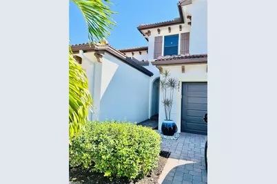 7841 Bristol Cir, Naples, FL 34120 - Photo 2