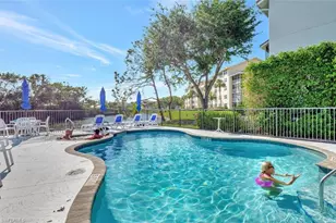 523 Club Side Dr, Naples, FL 34110 - Photo 26