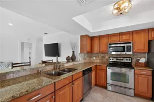 523 Club Side Dr, Naples, FL 34110 - Photo 12