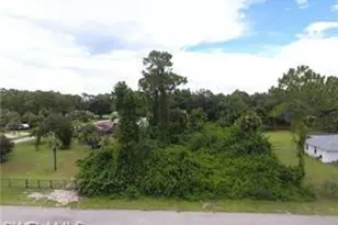 220 Roosevelt Ave, Lehigh Acres, FL 33936 - Photo 2