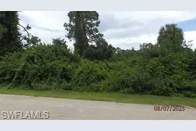 220 Roosevelt Ave, Lehigh Acres, FL 33936 - Photo 6