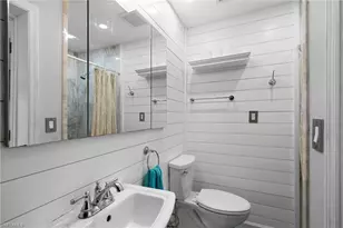 1360 Chesapeake Ave, Naples, FL 34102 - Photo 16