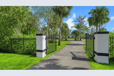 730 29th St SW, Naples, FL 34117 - Photo 2