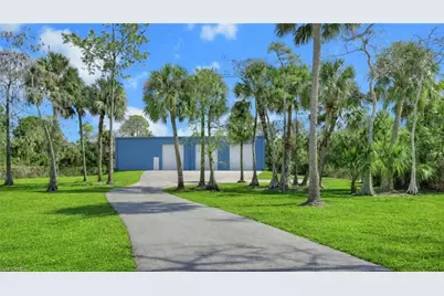 730 29th St SW, Naples, FL 34117 - Photo 4