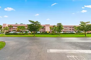 225 Turtle Lake Ct, Naples, FL 34105 - Photo 12