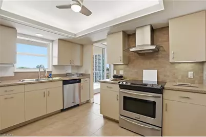 10691 Gulf Shore Dr #500, Naples, FL 34108 - Photo 12