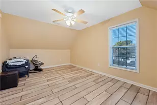 150 Leawood Cir, Naples, FL 34104 - Photo 10