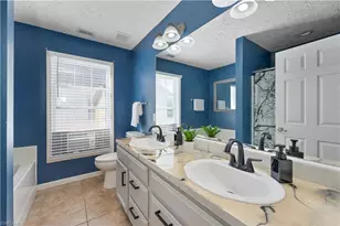 150 Leawood Cir, Naples, FL 34104 - Photo 8