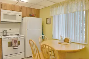 135 Palm Dr, Naples, FL 34112 - Photo 8