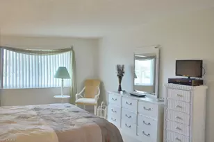 135 Palm Dr, Naples, FL 34112 - Photo 12