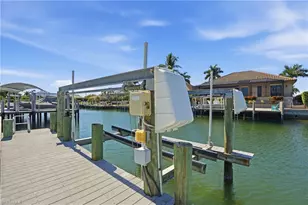 468 Capri Ct, Marco Island, FL 34145 - Photo 46