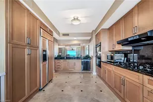 6597 Nicholas Blvd, Naples, FL 34108 - Photo 16