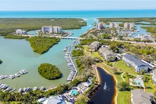 320 Horse Creek Dr, Naples, FL 34110 - Photo 28