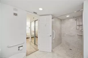 320 Horse Creek Dr, Naples, FL 34110 - Photo 16