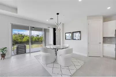 303 Indies Dr W #202, Naples, FL 34114 - Photo 4