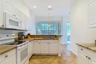 1195 Imperial Dr, Naples, FL 34110 - Photo 22