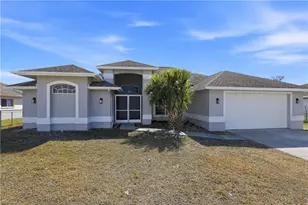 410 SE 7th St, Cape Coral, FL 33990 - Photo 2