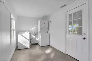 2933 Jackson St, Fort Myers, FL 33901 - Photo 6