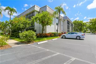 788 Park Shore Dr, Naples, FL 34103 - Photo 2