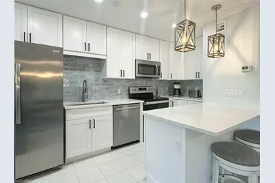 788 Park Shore Dr #D27, Naples, FL 34103 - Photo 1