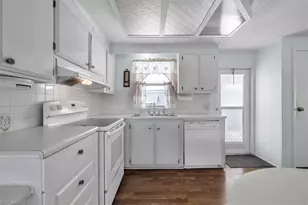 568 Hogan Dr, North Fort Myers, FL 33903 - Photo 14