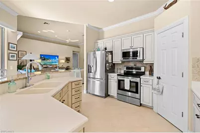 6737 Bent Grass Dr, Naples, FL 34113 - Photo 8