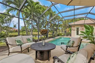 383 Cypress Way W, Naples, FL 34110 - Photo 2