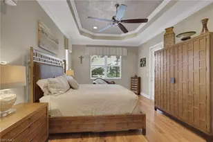 383 Cypress Way W, Naples, FL 34110 - Photo 12