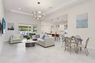 9252 Cayman Dr, Naples, FL 34114 - Photo 4