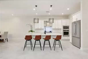 9252 Cayman Dr, Naples, FL 34114 - Photo 12