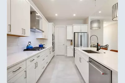 9252 Cayman Dr, Naples, FL 34114 - Photo 14