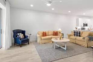 501 Robin Hood Cir, Naples, FL 34104 - Photo 10