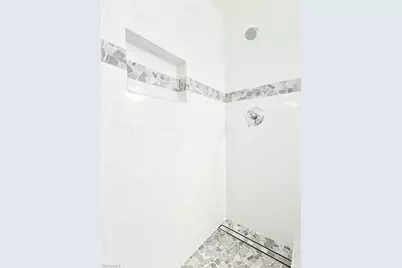 8013 Kilkenny Ct, Naples, FL 34112 - Photo 10