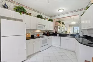 110 Asaf Dr, Naples, FL 34104 - Photo 14