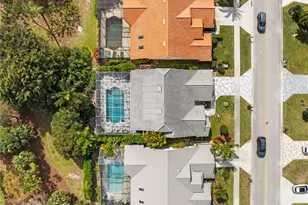 256 Countryside Dr, Naples, FL 34104 - Photo 30