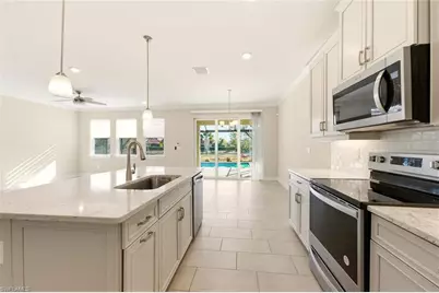 28181 Captiva Shell Loop, Bonita Springs, FL 34135 - Photo 10