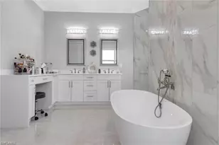 1086 21st St SW, Naples, FL 34117 - Photo 20