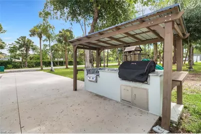 1086 21st St SW, Naples, FL 34117 - Photo 32