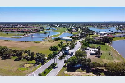 18163 Baywood Dr, Naples, FL 34114 - Photo 6