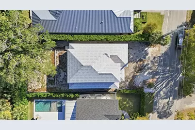 1070 13th St N, Naples, FL 34102 - Photo 6