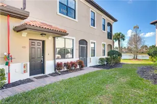 26131 Palace Ln, Bonita Springs, FL 34135 - Photo 30