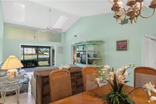 660 Kings Way, Naples, FL 34104 - Photo 6