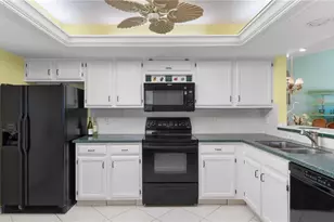 660 Kings Way, Naples, FL 34104 - Photo 8