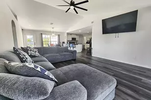 3623 NE 12th Ave, Cape Coral, FL 33909 - Photo 4